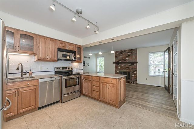 716 Reinke Road, Ballwin, MO 63021