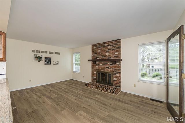 716 Reinke Road, Ballwin, MO 63021