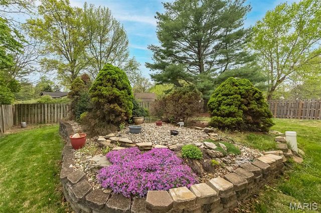 716 Reinke Road, Ballwin, MO 63021