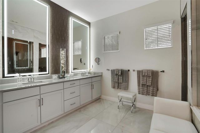 4922 SPARKLING SEA LANE, Lakewood Ranch, FL 34211