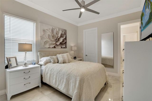 4922 SPARKLING SEA LANE, Lakewood Ranch, FL 34211