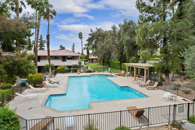 2860 N Los Felices Road 214, Palm Springs, CA 92262