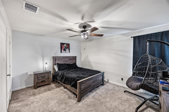 11034 Hillside Creek Drive, Humble, TX 77396