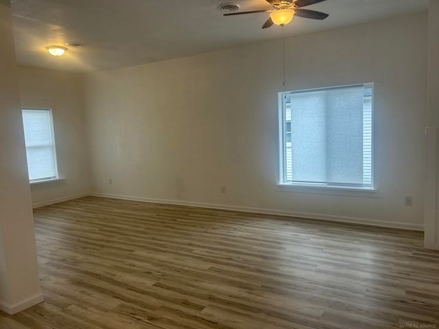 1473 Division Street, Muskegon, MI 49441