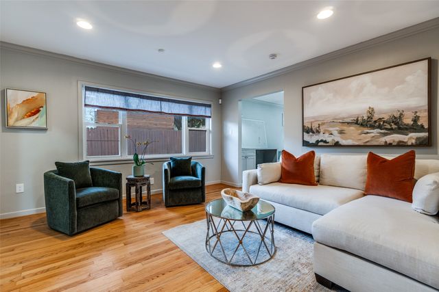 9702 Lakemont Drive, Dallas, TX 75220