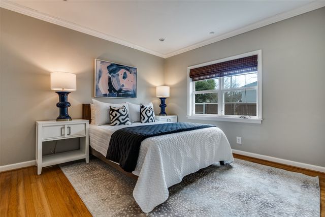 9702 Lakemont Drive, Dallas, TX 75220