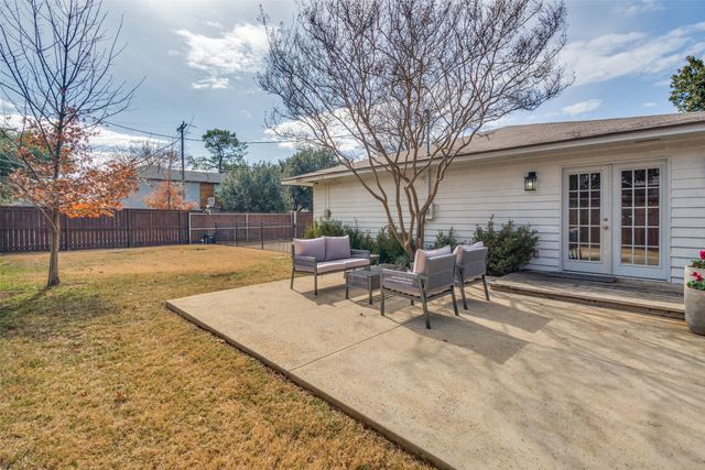 9702 Lakemont Drive, Dallas, TX 75220