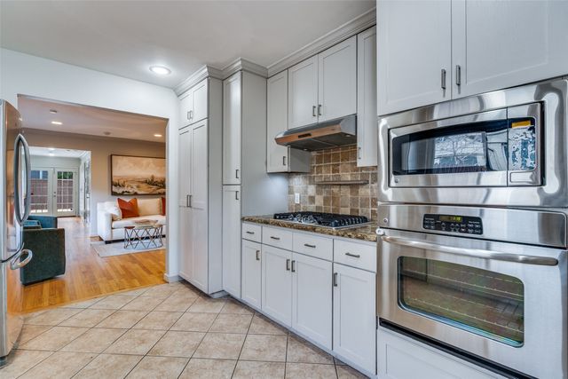 9702 Lakemont Drive, Dallas, TX 75220