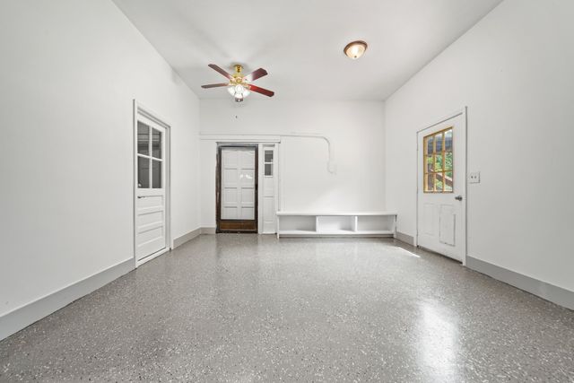 1084 Taylorsville Rd, Lebanon, TN 37087