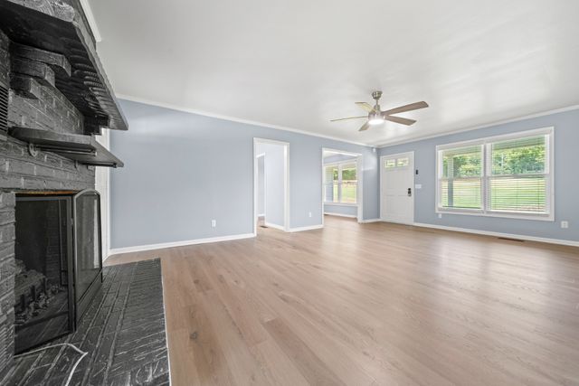 1084 Taylorsville Rd, Lebanon, TN 37087
