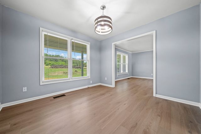 1084 Taylorsville Rd, Lebanon, TN 37087