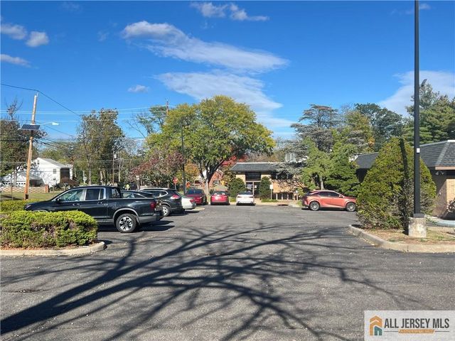 636 Easton Avenue, Somerset, NJ 08873