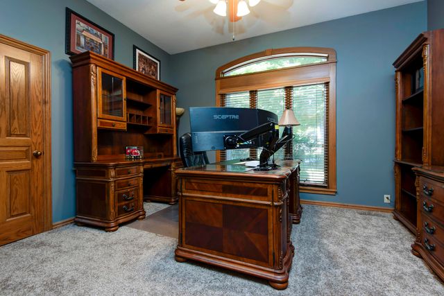 5118 S Chelsea Avenue, Springfield, MO 65804
