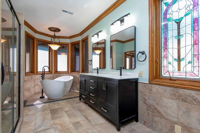 5118 S Chelsea Avenue, Springfield, MO 65804