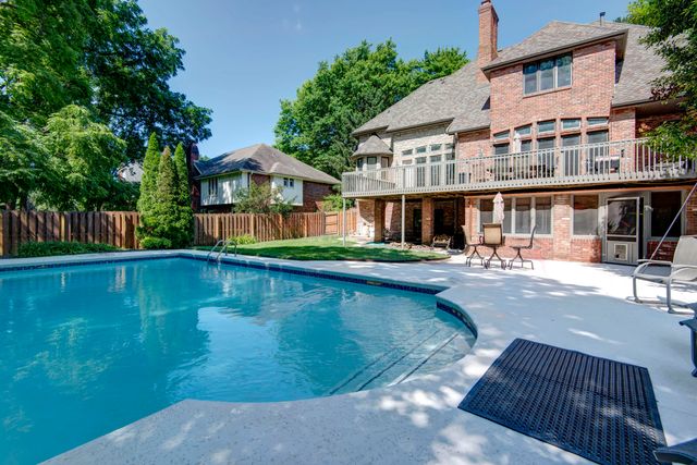 5118 S Chelsea Avenue, Springfield, MO 65804