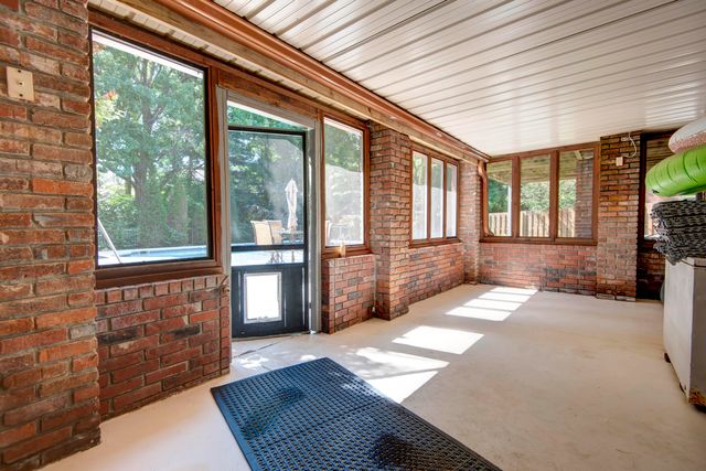5118 S Chelsea Avenue, Springfield, MO 65804