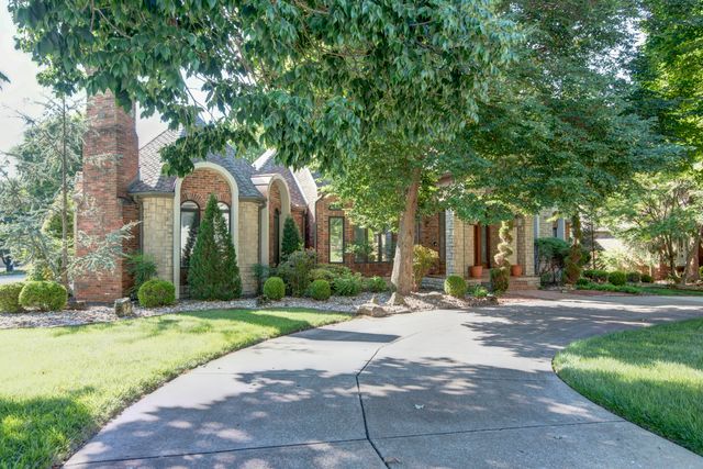 5118 S Chelsea Avenue, Springfield, MO 65804