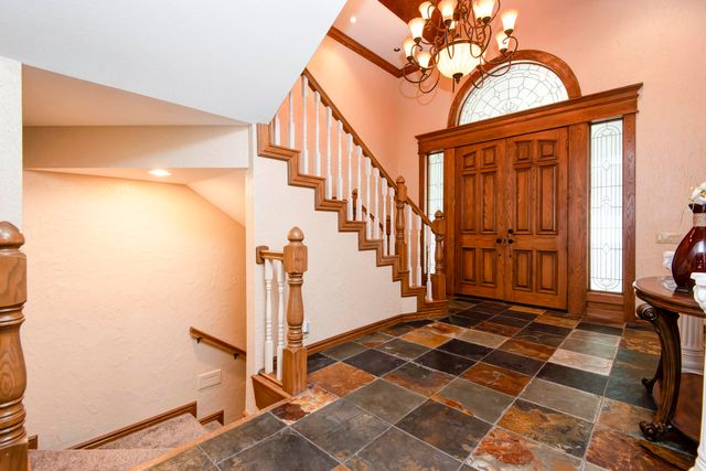 5118 S Chelsea Avenue, Springfield, MO 65804