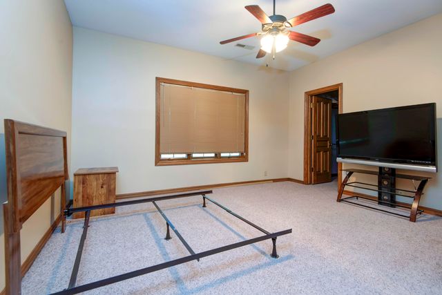 5118 S Chelsea Avenue, Springfield, MO 65804