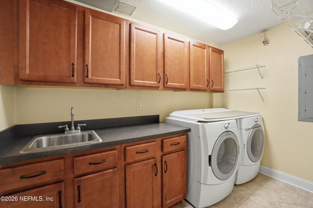 932 1ST Street N 203, Jacksonville Beach, FL 32250