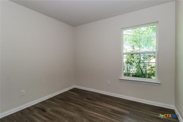 1005 S 22nd Street, Temple, TX 76501