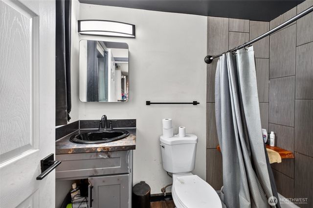 9301 202nd Avenue E, Bonney Lake, WA 98391