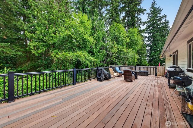 9301 202nd Avenue E, Bonney Lake, WA 98391