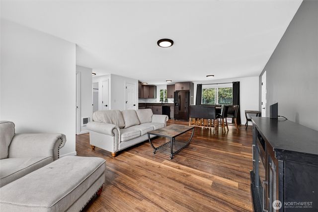 9301 202nd Avenue E, Bonney Lake, WA 98391