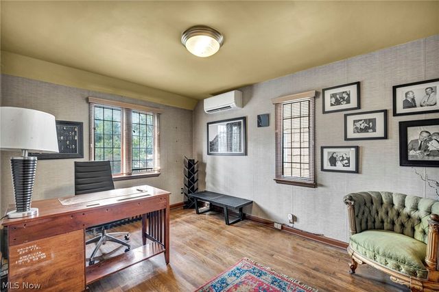 18126 Lomond Boulevard, Shaker Heights, OH 44122