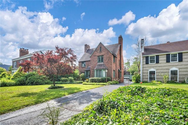 18126 Lomond Boulevard, Shaker Heights, OH 44122