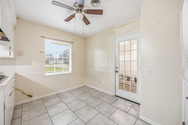 435 Rolling Wood Road, Baytown, TX 77520