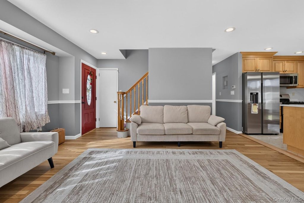 315 Harmony Drive, Massapequa Park, NY 11762 — photo 3