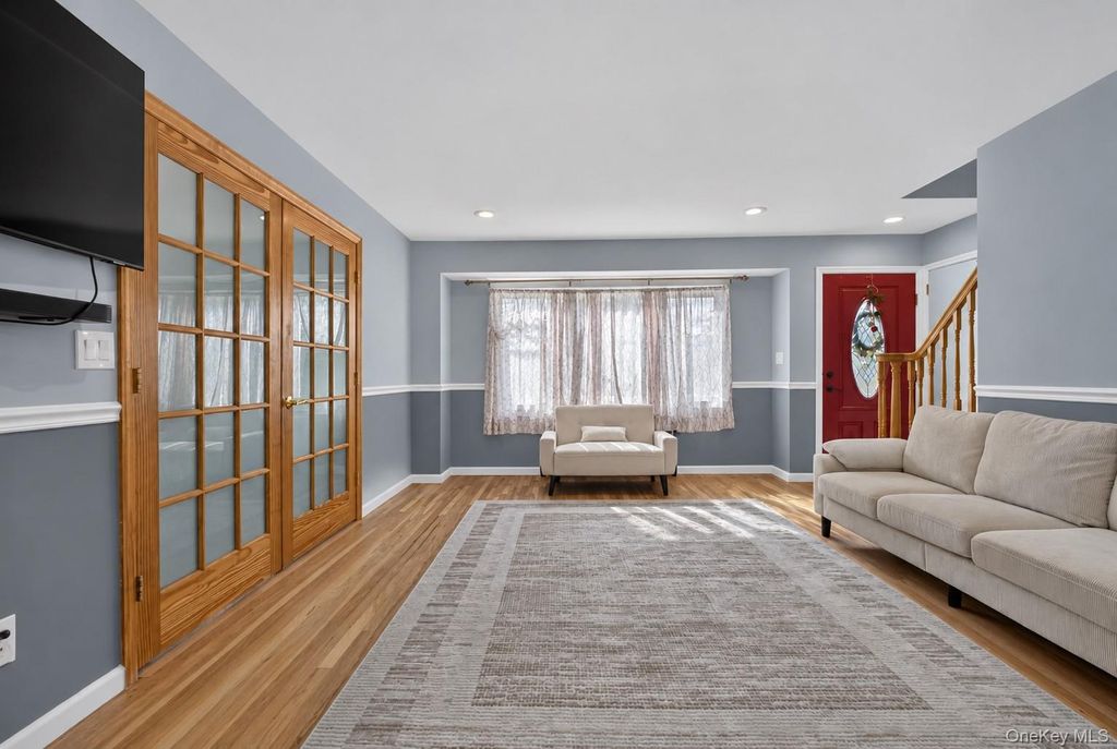 315 Harmony Drive, Massapequa Park, NY 11762 — photo 4