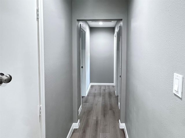 4519 Oak Shadows Drive, Houston, TX 77091