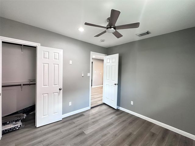 4519 Oak Shadows Drive, Houston, TX 77091