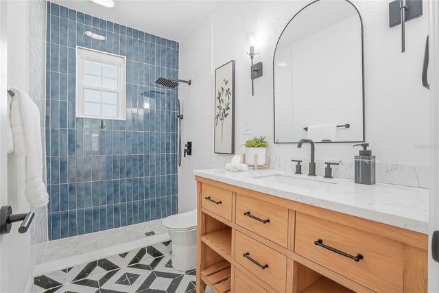 1429 E PARK CIRCLE, Tampa, FL 33604