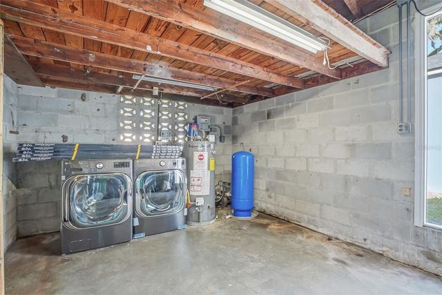 1429 E PARK CIRCLE, Tampa, FL 33604