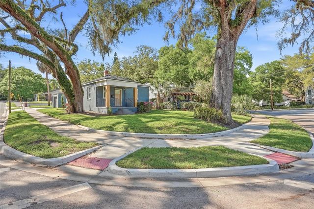 1429 E PARK CIRCLE, Tampa, FL 33604