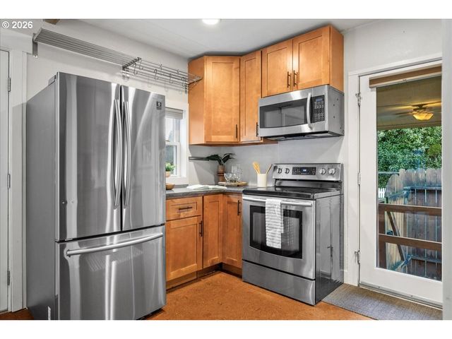 6208 Ne 33RD Ave, Portland, OR 97211