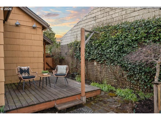 6208 Ne 33RD Ave, Portland, OR 97211