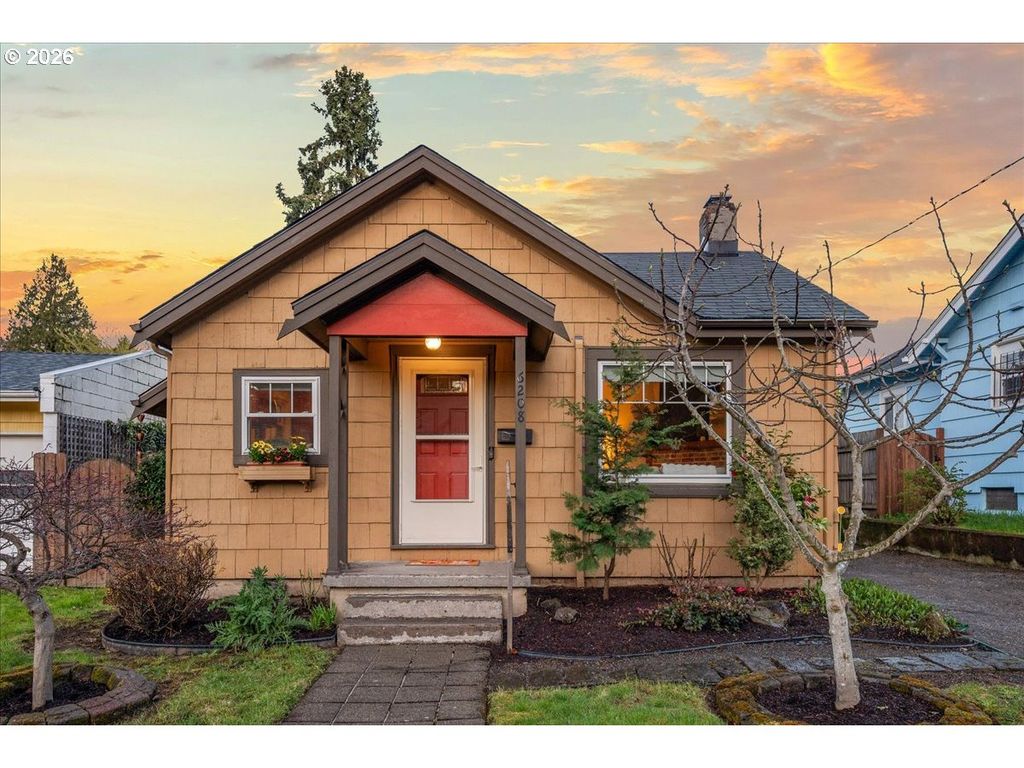 6208 Ne 33RD Ave, Portland, OR 97211