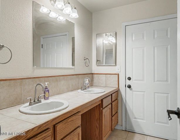 195 River Village Drive, Fallon, NV 89406