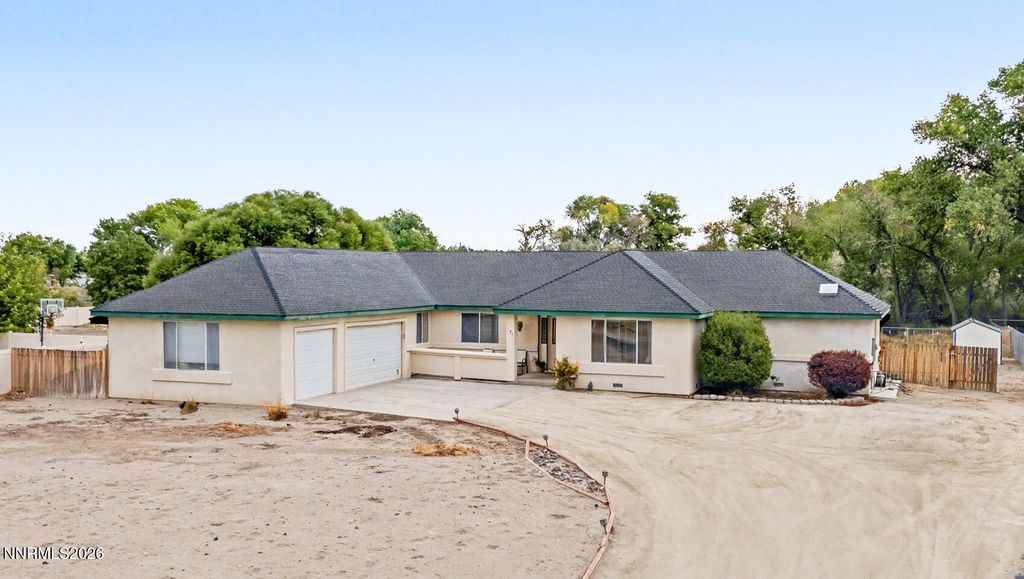 195 River Village Drive, Fallon, NV 89406