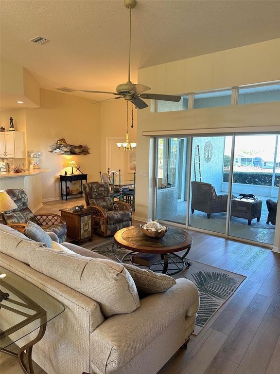 Image 20 of property listing at 251 W REXFORD DRIVE, Beverly Hills, FL 34465