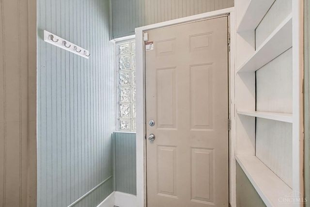 3933 Grove Avenue, Norwood, OH 45212