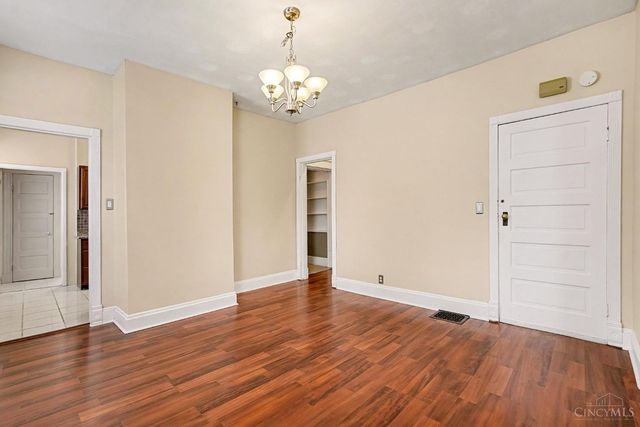 3933 Grove Avenue, Norwood, OH 45212