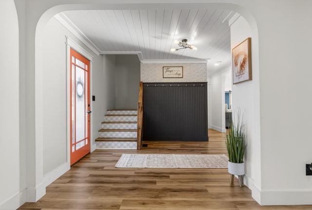 322 Shun Pike, Cottontown, TN 37048