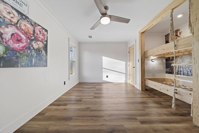 322 Shun Pike, Cottontown, TN 37048