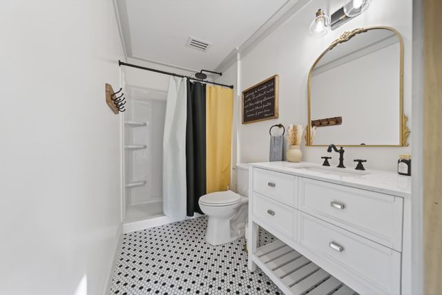 322 Shun Pike, Cottontown, TN 37048