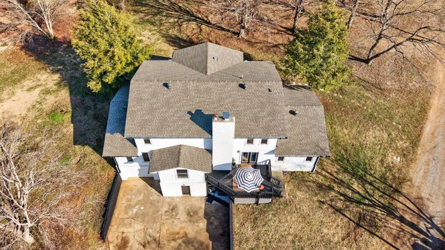 322 Shun Pike, Cottontown, TN 37048